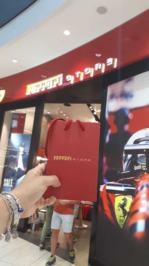 Ferrari Store Fiumicino APT Area E