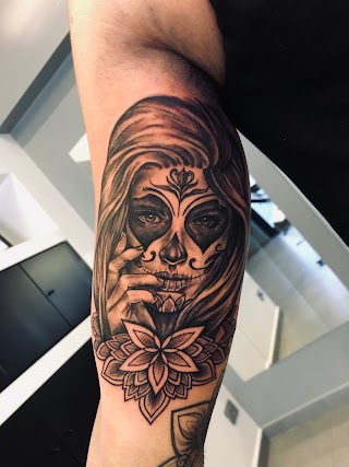 TANA DELL’ARTE TATTOO