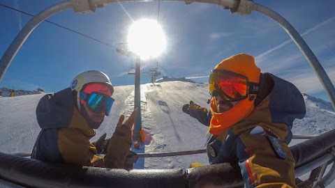 Stray Dogs School - Scuola Sci e Snowboard - Le Polle Cimone Riolunato - Ciaspolate e Trekking in Appennino