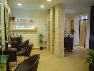 Volume Hair Studio Parrucchieri & Centro Estetico New Relax di Nesca Maria Teresa & Rebuzzi Roberta