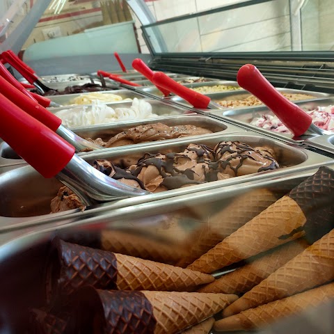 MAKÌ gelateria artigianale