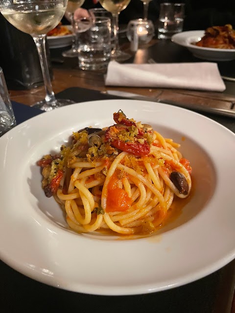 Foto di Enoteca Spiriti - Piazza di Pietra 32, Roma (RM), Italia