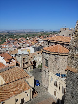 Castello Normanno di Motta Sant'Anastasia