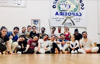 Scuola di capoeira Tunan