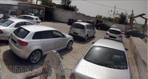 Autolavaggio/Car wash Di Tinco - Ginosa