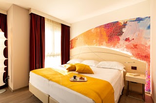 Color Hotel style & design