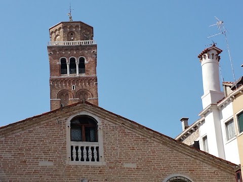 Scuola di Sant'Aniano, Arte dei Calegheri e Zavateri