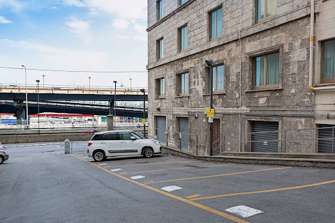 Casa Vermiglio al porto di Genova