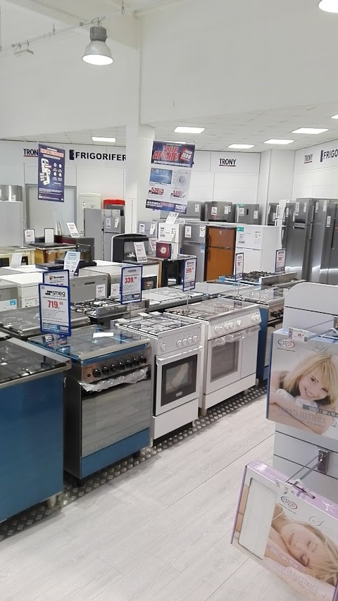 Negozio di Elettronica Trony