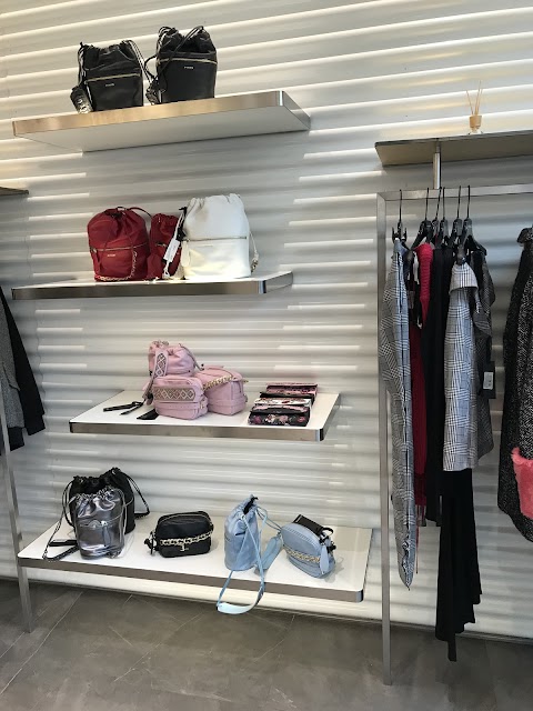 Pinko Outlet Castel Romano