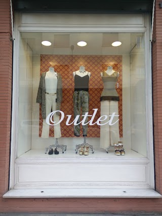 M9 outlet