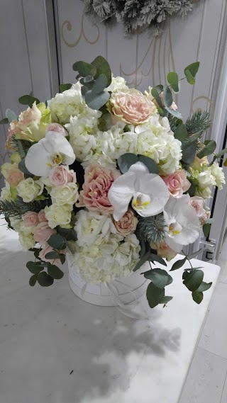 Di Rosa Floral Designer