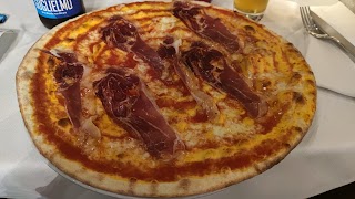 Ristorante Pizzeria Pepperoni Pazzi per la Pizza