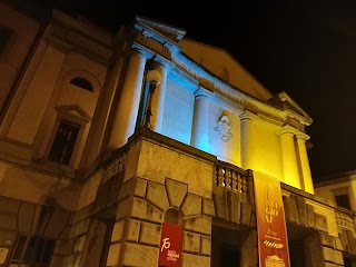 Teatro Manzoni Associazione Teatrale Pistoiese