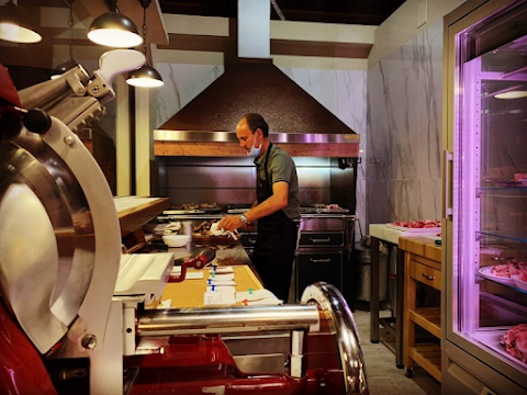 Fattoria Borrello - Osteria del maiale nero