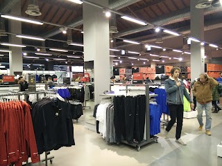 Nike - Outlet Castel Guelfo