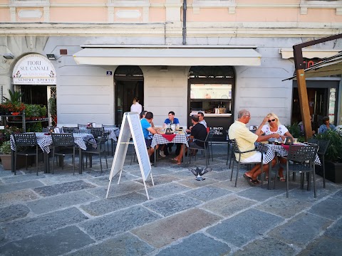 Il Bacio degli Artisti