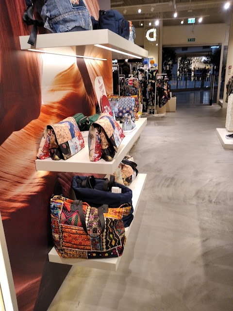 Desigual Store Shopville Le Gru