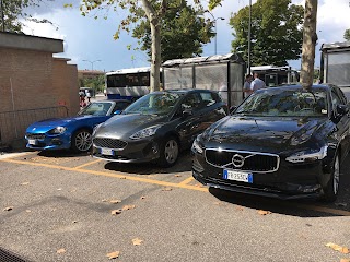 Noleggio Auto e Furgoni Maggiore AmicoBlu - Stazione di Verona