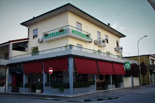 Hotel Rizzi S.N.C.