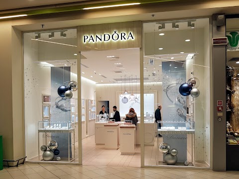 PANDORA Store CC Centro Nova