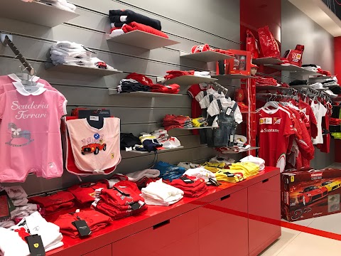 Ferrari Store Agira