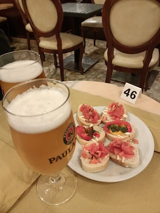 Caffè Bar Università dal 1907 - Caffetteria, Aperitivi, Apericena nel Pieno Centro di Torino.