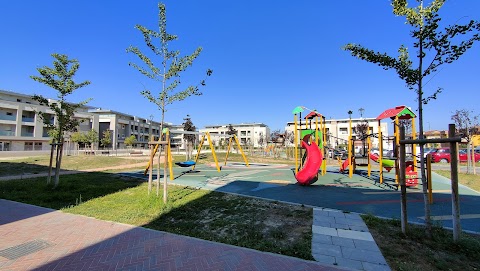 Parco con area giochi