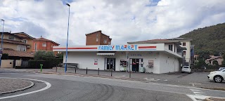 Family Market