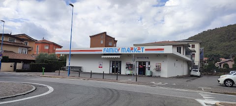 Family Market