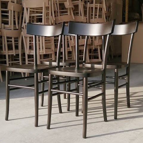 LIMM di Bettucci - Produzione sedie, sgabelli, poltrone in legno da casa, bar, ristorante