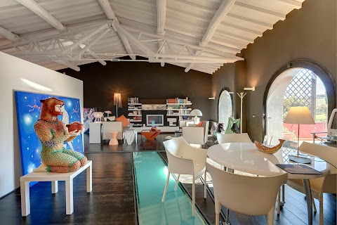 TUSCAN APARTMENTS - THE LOFT