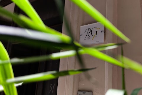 RG7 apartments