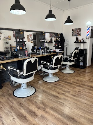 iron barber mois