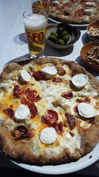 Oasis pizzeria di Di blasi Domenico