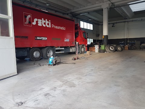 Setti Pneumatici Camion