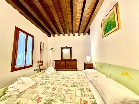 Agriturismo "ALLA BARCHESSA DI VILLA QUERINI"