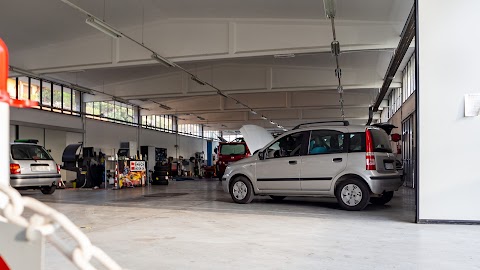 Autofficina Cartronic Vicenza - Centro Revisioni Vicenza Auto Moto Camper - Gommista Vicenza