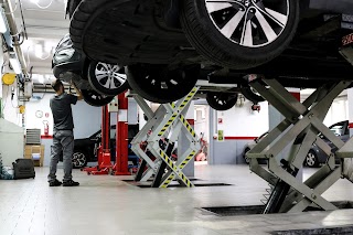 Subaru LARIO MI AUTO | Centro Service Milano | Officina e Assistenza