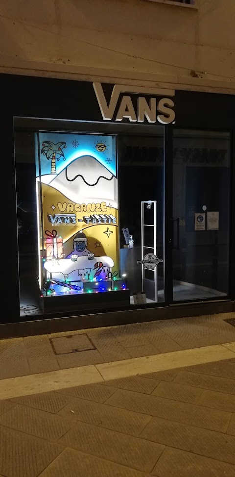 VANS Store Arezzo
