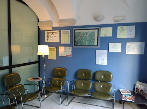 Studio Dentistico Berni - Schiavi - Ortodonzia,Conservati,Chirurgia dentale,Impianti,Protesi