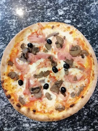 L'angolo della pizza