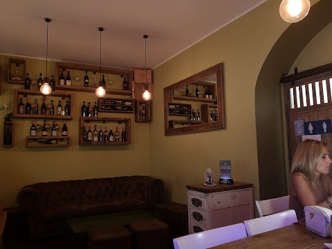 Essenza Wine Bar Trastevere