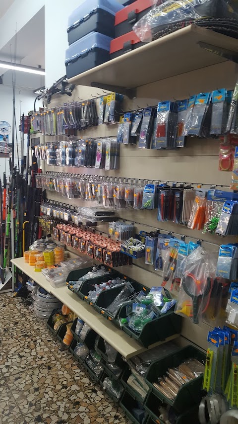 Hobby Zoo & Garden Store .e .negozio x la pesca e esca viva..tutti i giorni