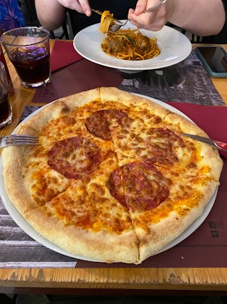 Pizza Alla Pala