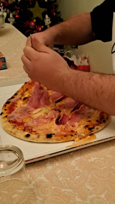 Pizza Bond