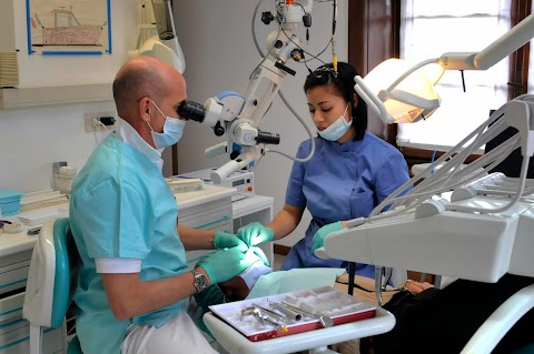 Studio Dentistico Alessandro Molinari