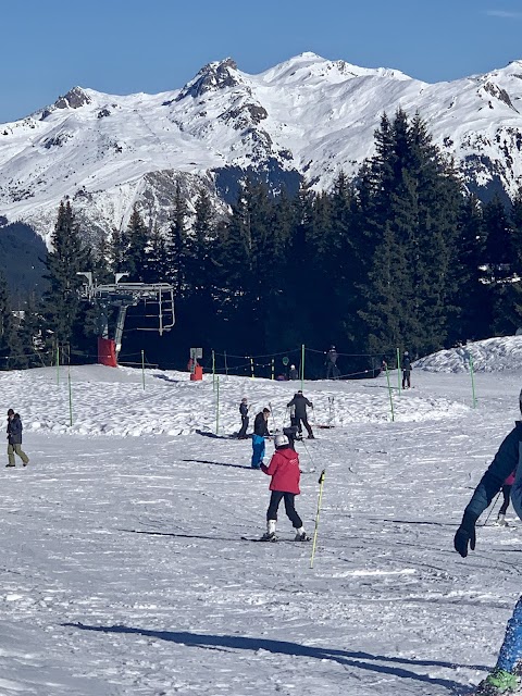 Oxygene Ski & Snowboard School Courchevel