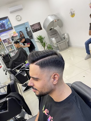 FEROZ HAIR SALON | Parrucchiere Milano