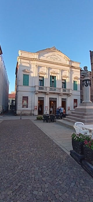 Teatro Comunale "Ballarin"